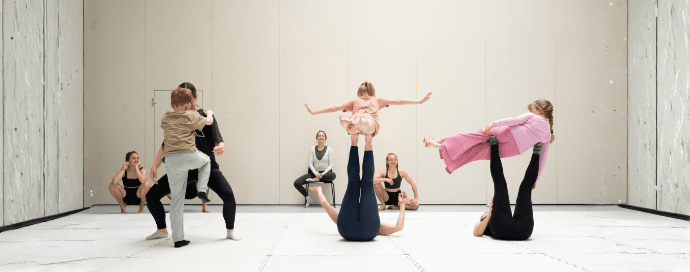Prøv akroyoga for 7-12 årige + voksen