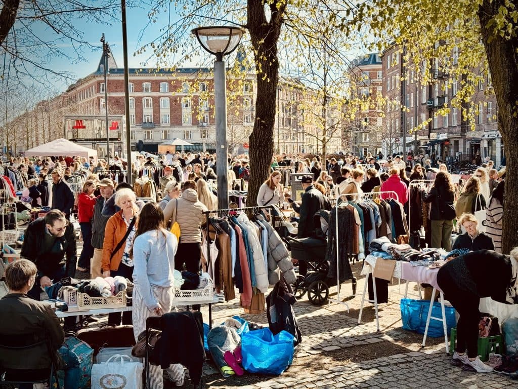 LOPPELINDA på ENGHAVE PLADS ved METROEN! - MarkedsKalenderen.dk